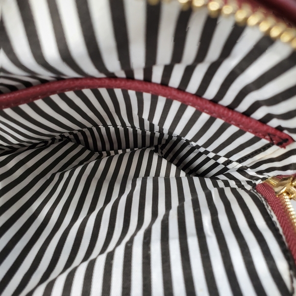 Mini Red Ostrich Embossed Backpack / Wallet - Picture 7 of 9